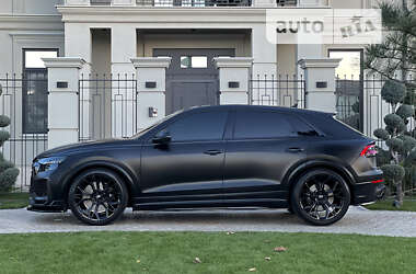 Внедорожник / Кроссовер Audi RS Q8 2021 в 