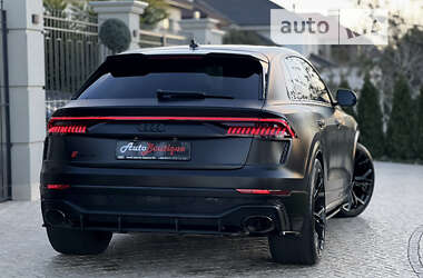 Внедорожник / Кроссовер Audi RS Q8 2021 в 
