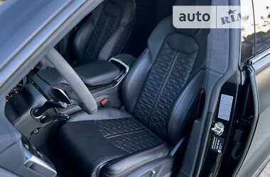 Внедорожник / Кроссовер Audi RS Q8 2021 в 