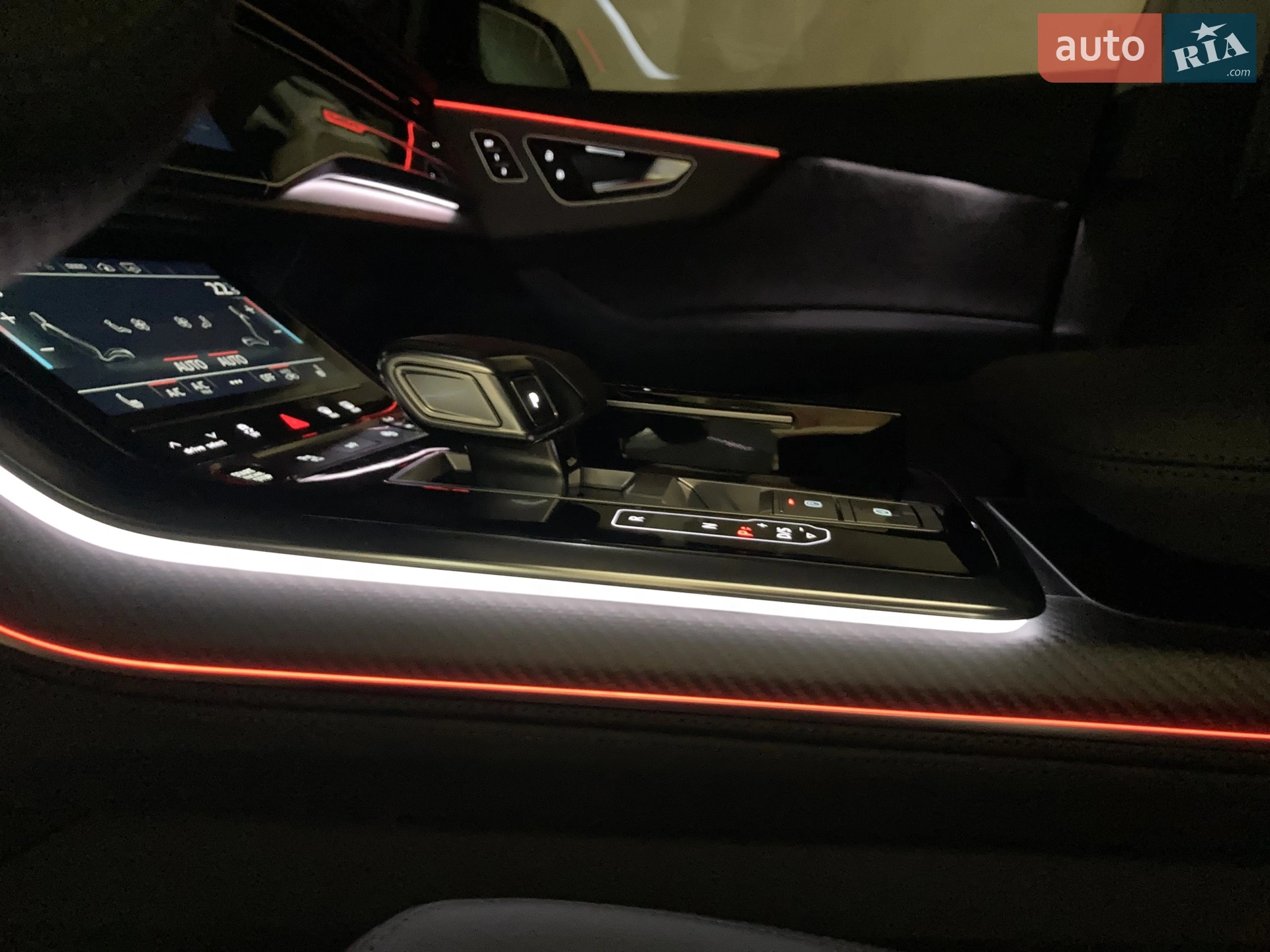 2022 Audi RS Q8 - мініатюра 8