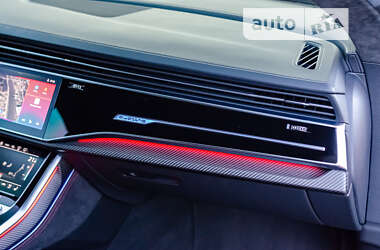 Внедорожник / Кроссовер Audi RS Q8 2020 в Киеве