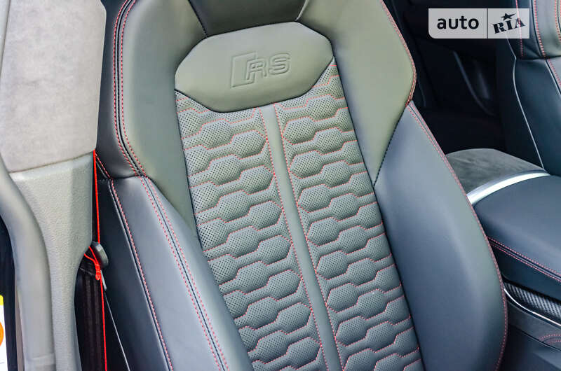 Внедорожник / Кроссовер Audi RS Q8 2020 в Киеве