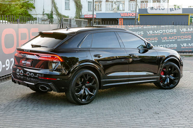 Внедорожник / Кроссовер Audi RS Q8 2020 в Киеве