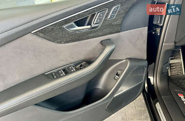 Внедорожник / Кроссовер Audi RS Q8 2021 в 