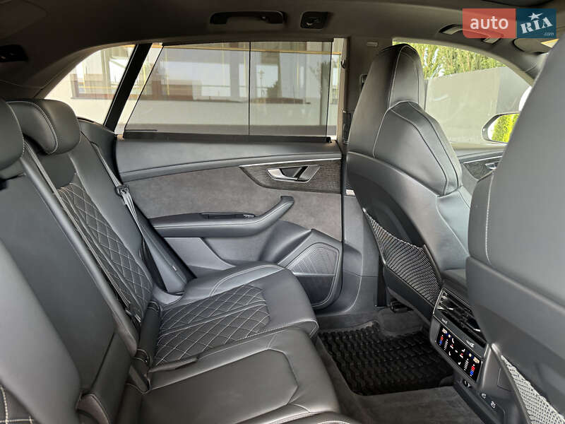 Позашляховик / Кросовер Audi RS Q8 2021 в Львові