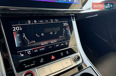 Внедорожник / Кроссовер Audi RS Q8 2021 в 