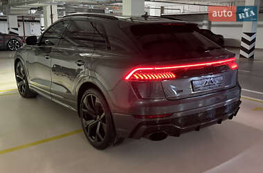 Внедорожник / Кроссовер Audi RS Q8 2021 в 