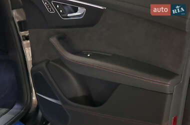 Внедорожник / Кроссовер Audi RS Q8 2021 в 