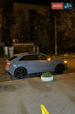 Внедорожник / Кроссовер Audi RS Q8 2023 в 