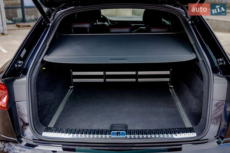 Внедорожник / Кроссовер Audi RS Q8 2021 в Днепре