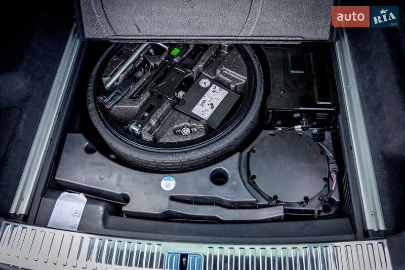 Внедорожник / Кроссовер Audi RS Q8 2021 в Днепре