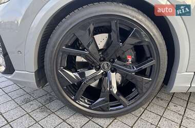 Позашляховик / Кросовер Audi RS Q8 2023 в 