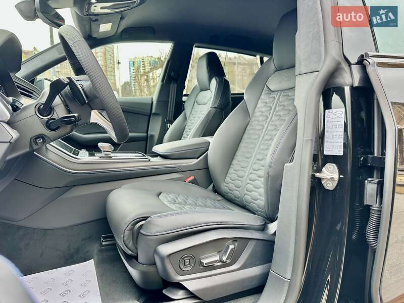 Внедорожник / Кроссовер Audi RS Q8 2025 в Киеве