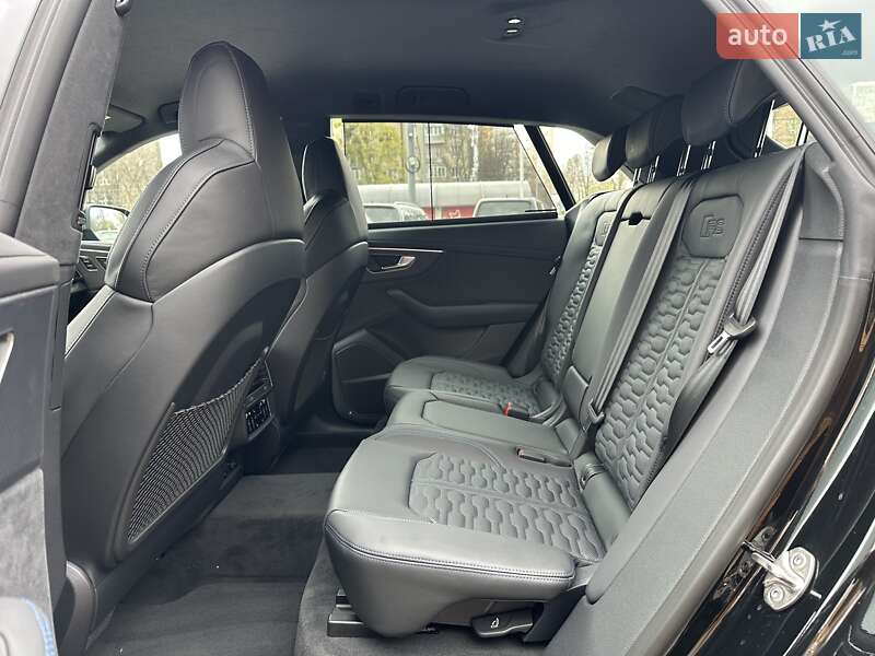 Внедорожник / Кроссовер Audi RS Q8 2025 в Киеве