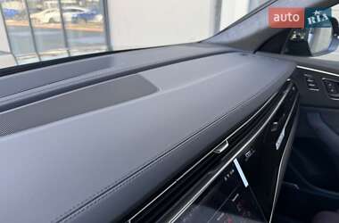 Внедорожник / Кроссовер Audi RS Q8 2025 в 