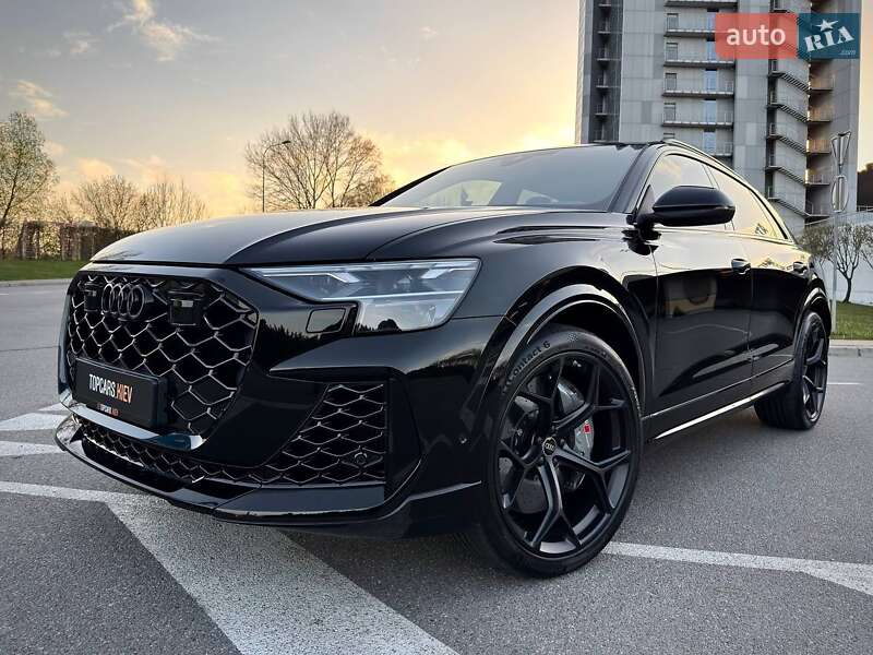 Audi RS Q8 2025
