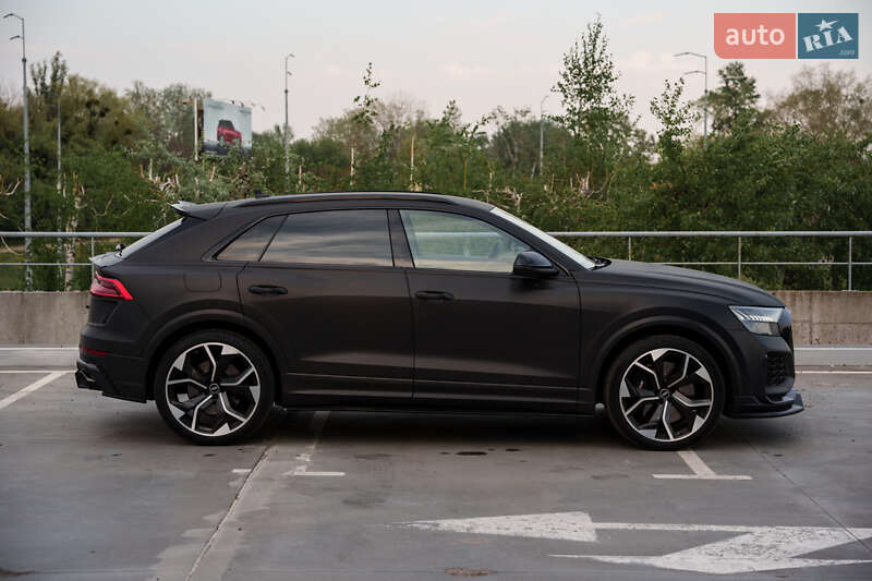 Позашляховик / Кросовер Audi RS Q8 2020 в Києві