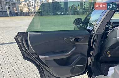 Позашляховик / Кросовер Audi RS Q8 2020 в 