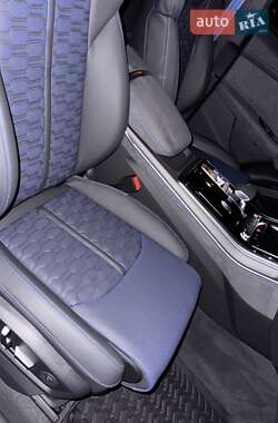 Внедорожник / Кроссовер Audi RS Q8 2024 в 