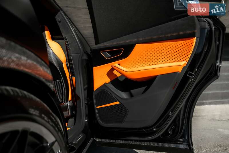 Позашляховик / Кросовер Audi RS Q8 2020 в Києві