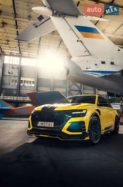 Позашляховик / Кросовер Audi RS Q8 2020 в 