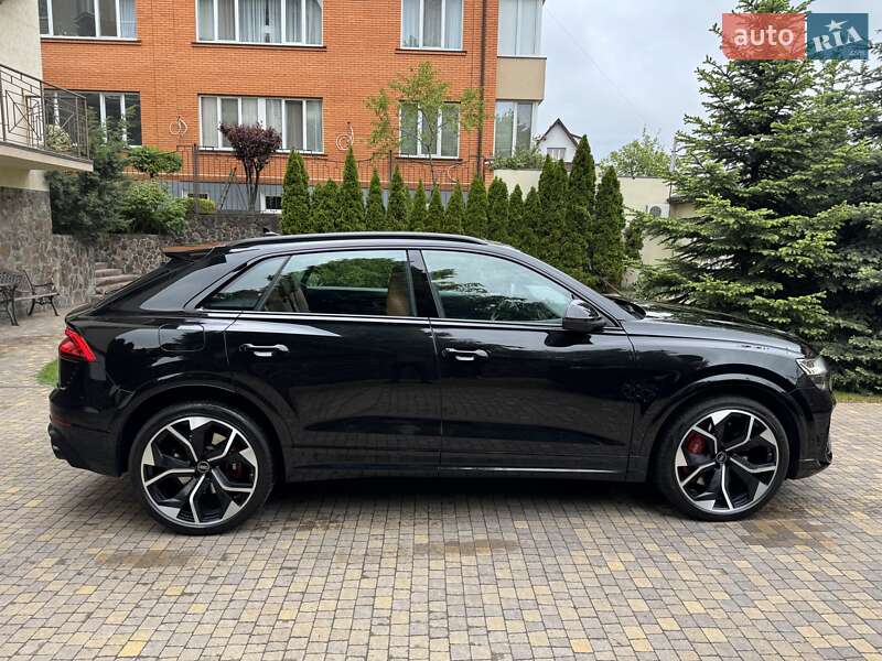 Внедорожник / Кроссовер Audi RS Q8 2021 в Киеве