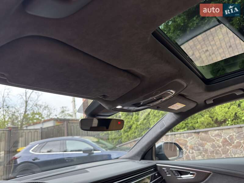 Внедорожник / Кроссовер Audi RS Q8 2021 в Киеве