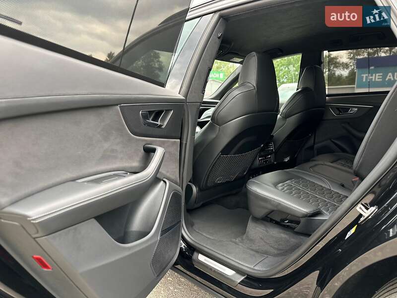 Позашляховик / Кросовер Audi RS Q8 2023 в Києві