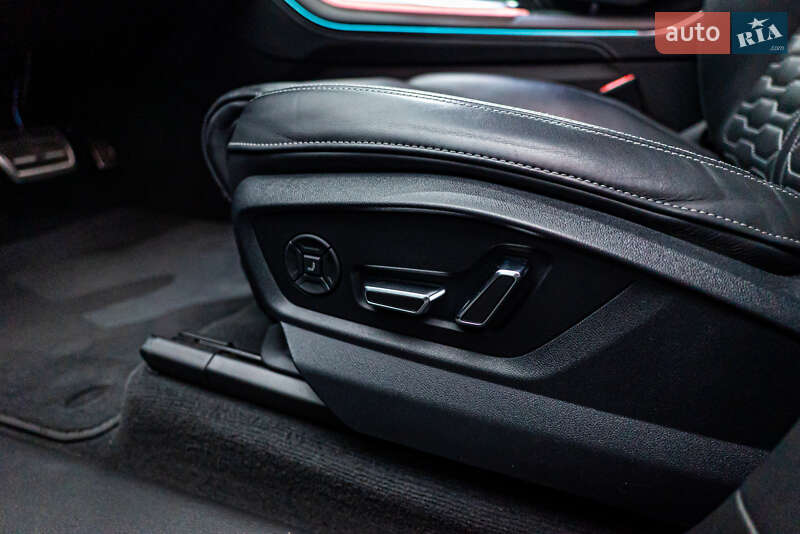 Внедорожник / Кроссовер Audi RS Q8 2023 в Киеве фото 24 Внедорожник / Кроссовер Audi RS Q8 2023 в Киеве