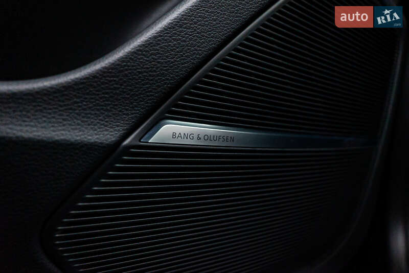 Внедорожник / Кроссовер Audi RS Q8 2023 в Киеве фото 25 Внедорожник / Кроссовер Audi RS Q8 2023 в Киеве