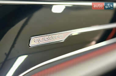 Внедорожник / Кроссовер Audi RS Q8 2020 в 