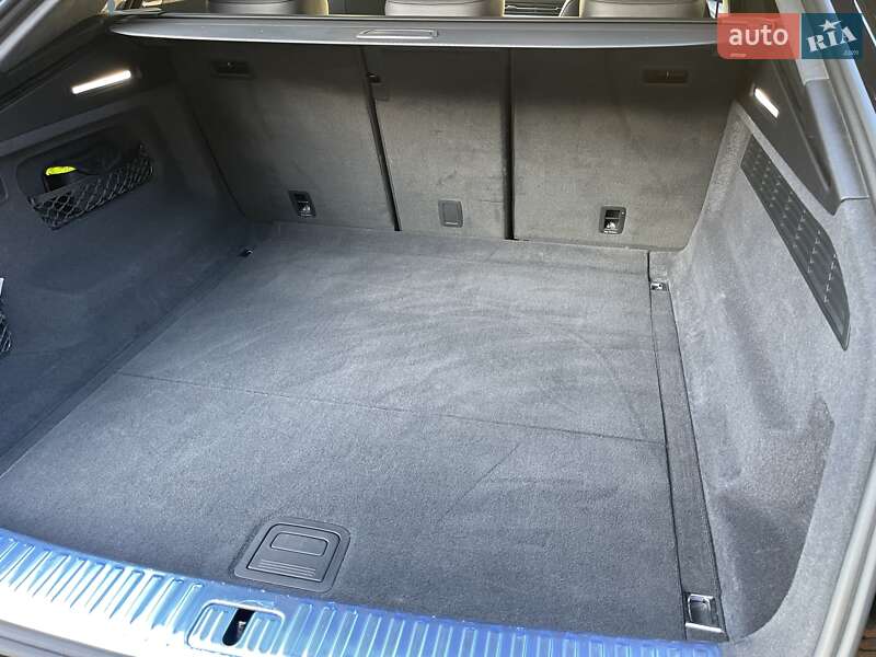 Позашляховик / Кросовер Audi RS Q8 2023 в Києві фото 56 Позашляховик / Кросовер Audi RS Q8 2023 в Києві