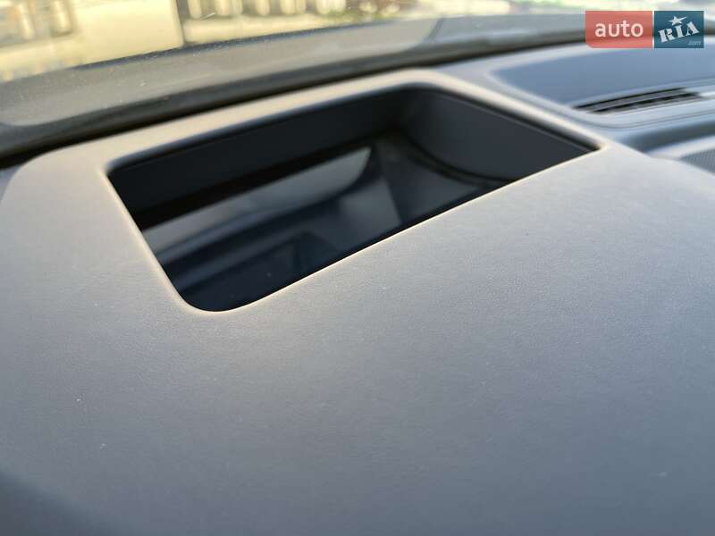 Позашляховик / Кросовер Audi RS Q8 2023 в Києві фото 34 Позашляховик / Кросовер Audi RS Q8 2023 в Києві