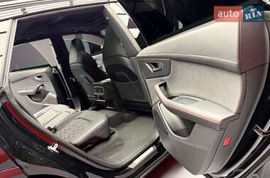 Внедорожник / Кроссовер Audi RS Q8 2023 в 