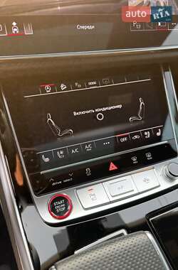 Внедорожник / Кроссовер Audi RS Q8 2022 в 