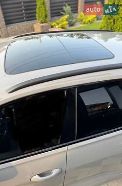 Внедорожник / Кроссовер Audi RS Q8 2022 в 