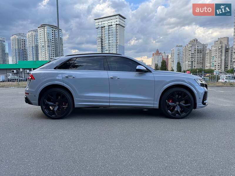 Внедорожник / Кроссовер Audi RS Q8 2021 в Киеве