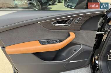 Позашляховик / Кросовер Audi RS Q8 2021 в 