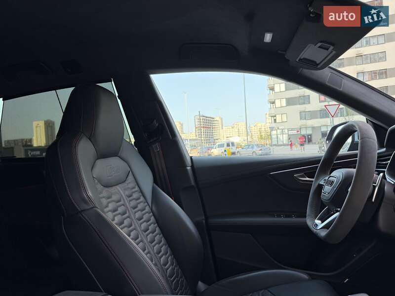 Внедорожник / Кроссовер Audi RS Q8 2024 в Киеве