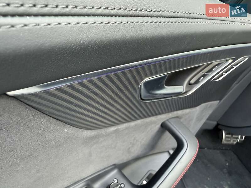 Внедорожник / Кроссовер Audi RS Q8 2024 в Киеве