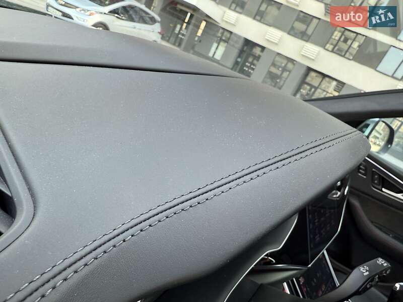 Внедорожник / Кроссовер Audi RS Q8 2024 в Киеве