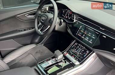 Внедорожник / Кроссовер Audi RS Q8 2023 в 