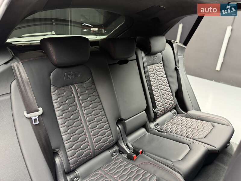 Внедорожник / Кроссовер Audi RS Q8 2020 в Киеве