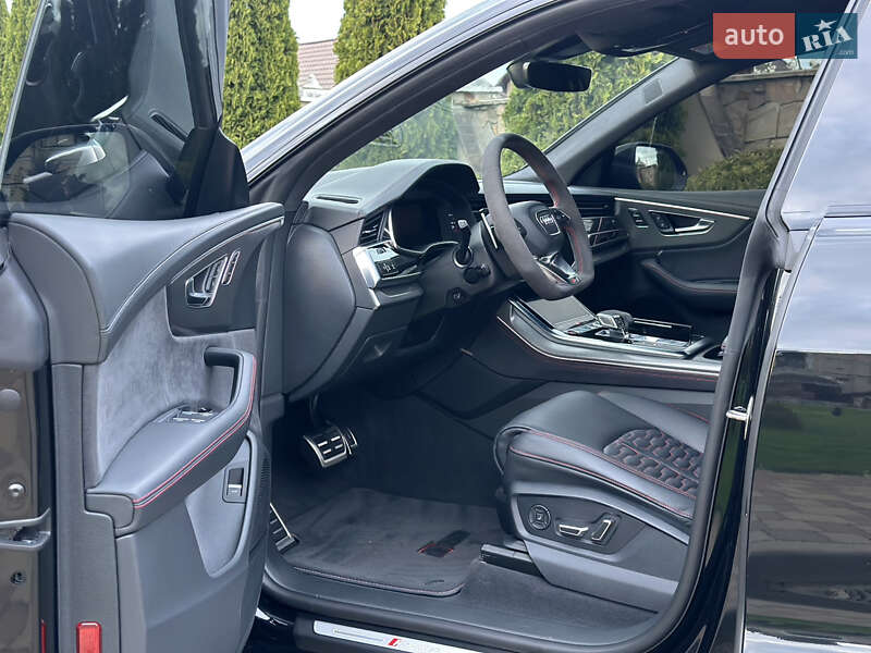Внедорожник / Кроссовер Audi RS Q8 2023 в Ровно