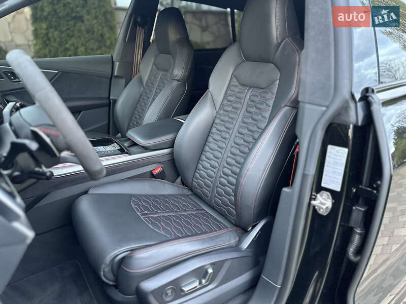Внедорожник / Кроссовер Audi RS Q8 2023 в Ровно