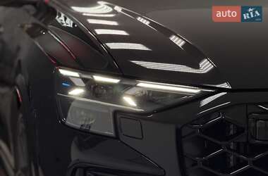Внедорожник / Кроссовер Audi RS Q8 2025 в 