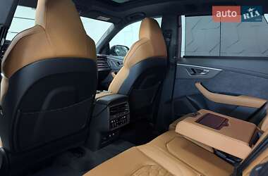 Внедорожник / Кроссовер Audi RS Q8 2025 в 