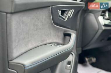 Внедорожник / Кроссовер Audi RS Q8 2025 в 