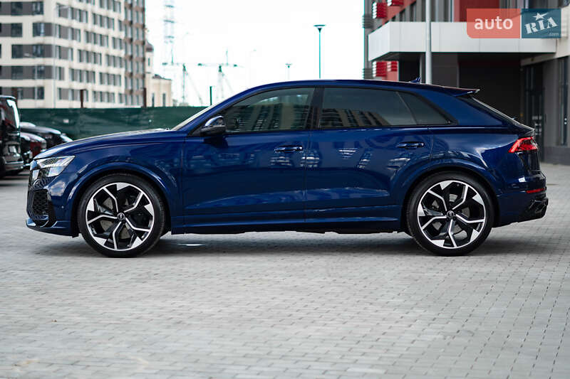 Внедорожник / Кроссовер Audi RS Q8 2020 в Киеве