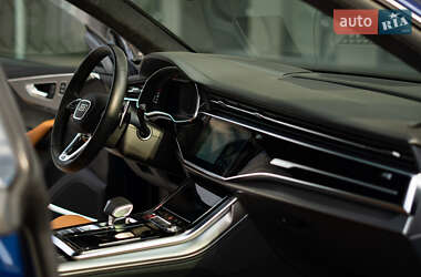 Внедорожник / Кроссовер Audi RS Q8 2020 в 